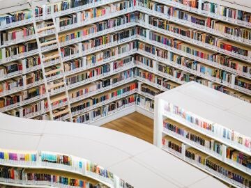 Fotografía de una biblioteca